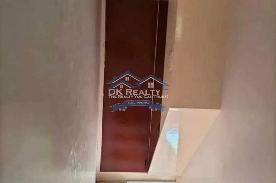 HOUSE AND LOT FOR SALE